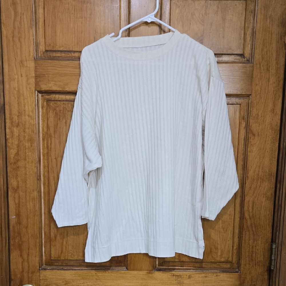 Woman's Casual 3/4 Sleeve Tee